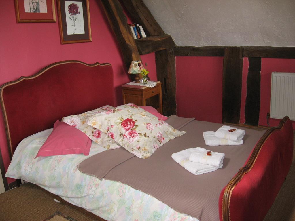 La Boursaie Bed & Breakfast Livarot-Pays-d'Auge Стая снимка
